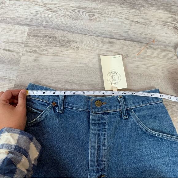 NWT Urban Renewal Upcycled Lee Vintage Denim Cut Off Shorts 1 Of A Kind - Picture 5 of 8